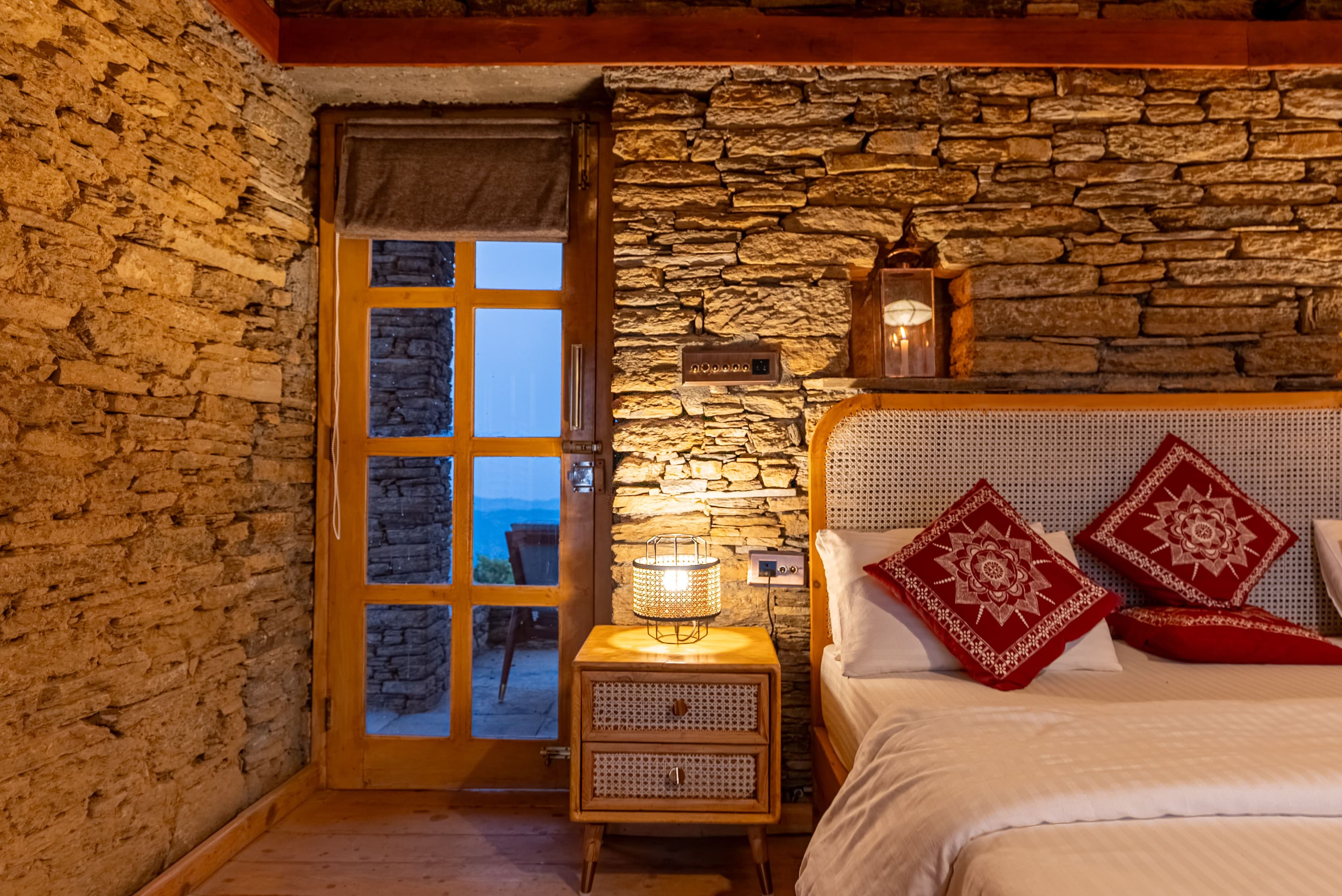 Kumaon Vann — bed detail